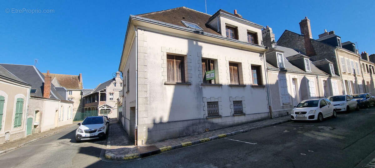 Maison à CHATEAUDUN