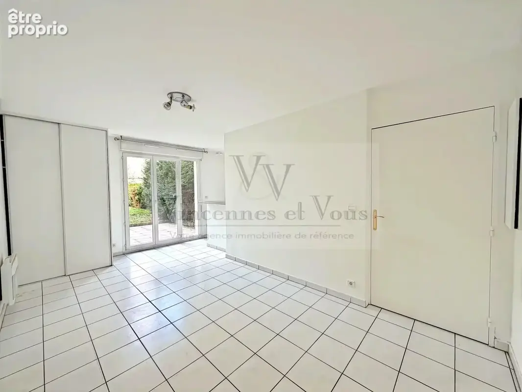 Studio 24.93m² en REZ DE JARDIN 100m² - photo 3