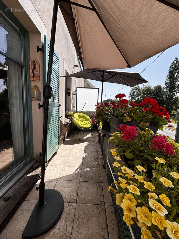 Appartement à CRECY-LA-CHAPELLE