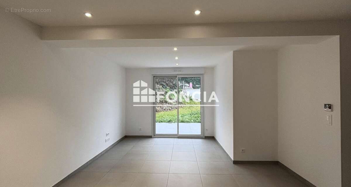 Maison à SAINT-CYR-SUR-LOIRE