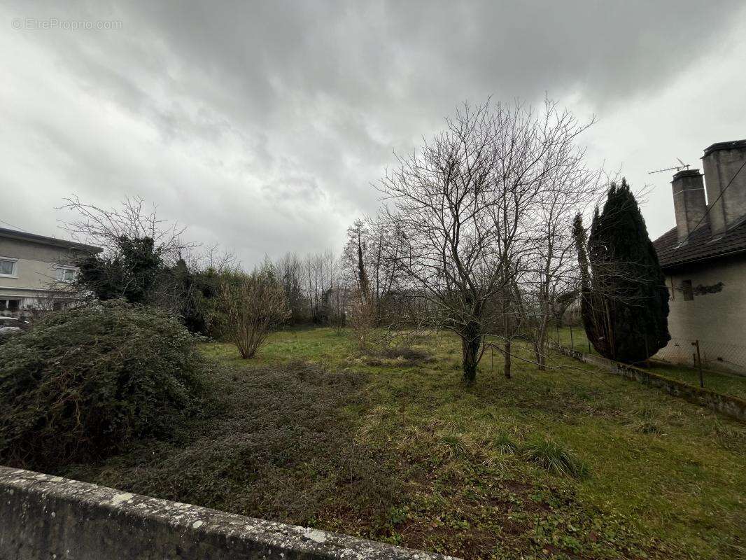 Terrain à SAINT-CERE