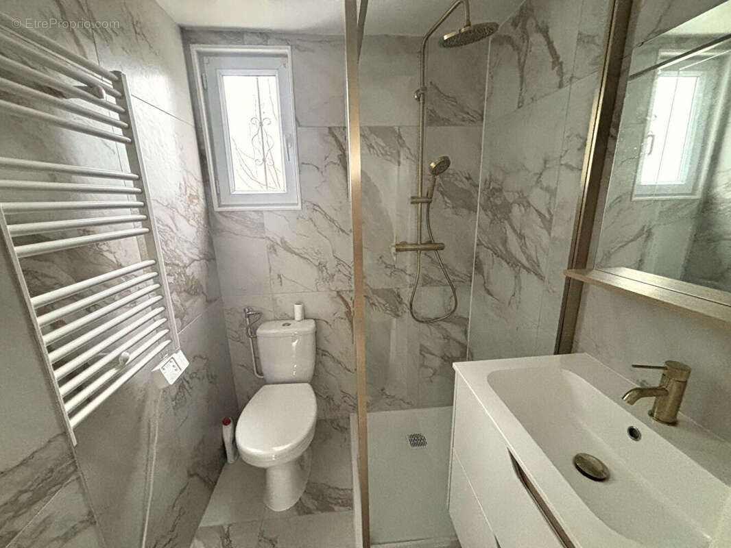 Maison à SAINTE-GENEVIEVE