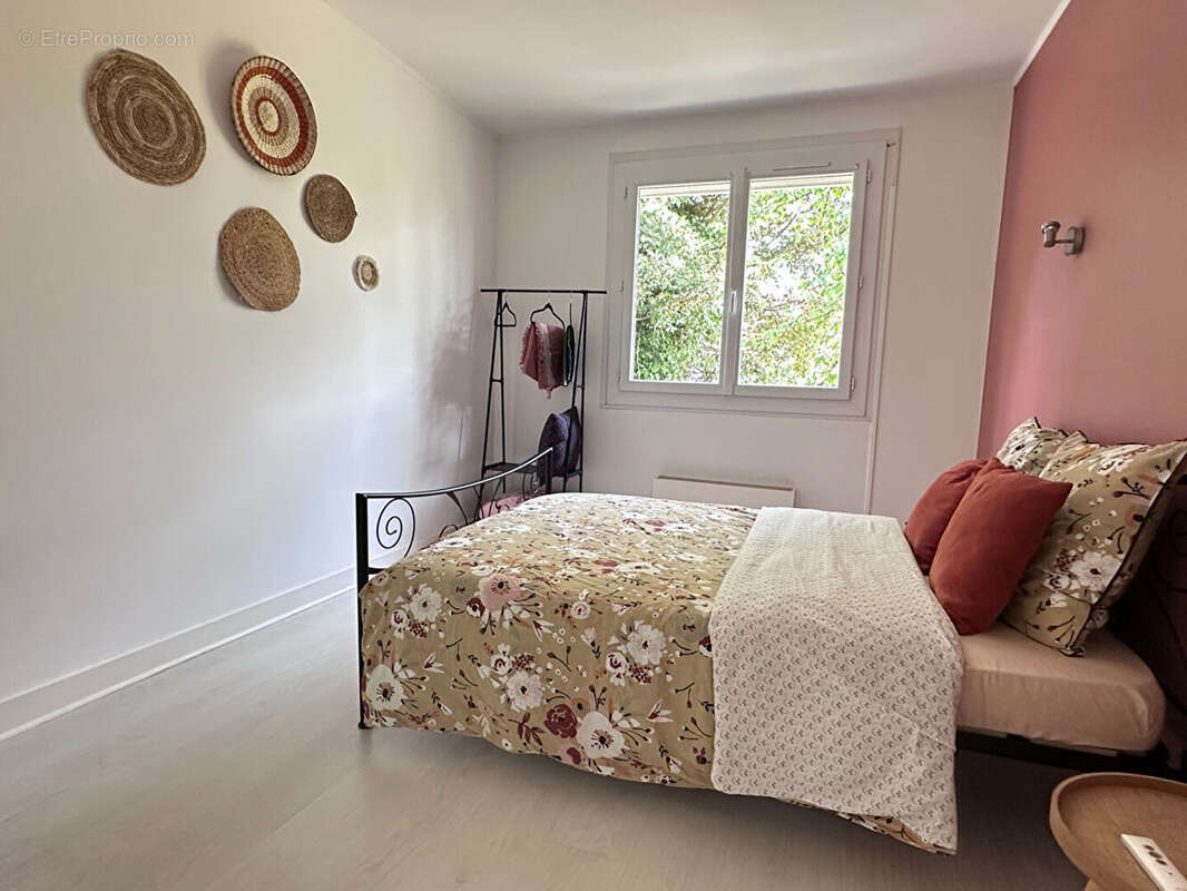 Immeuble de rapport ou maison familiale 240 m2 - 4 logements à La Couronne - photo 11