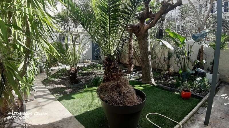 Appartement à MARSEILLE-5E