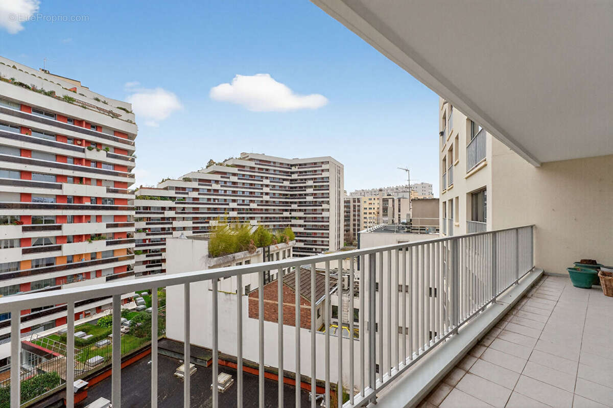 Appartement à PARIS-12E