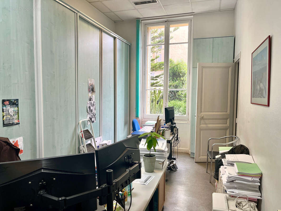Menton centre - palace - appartement 8 pieces- 201 m2 - bourgeois - photo 3