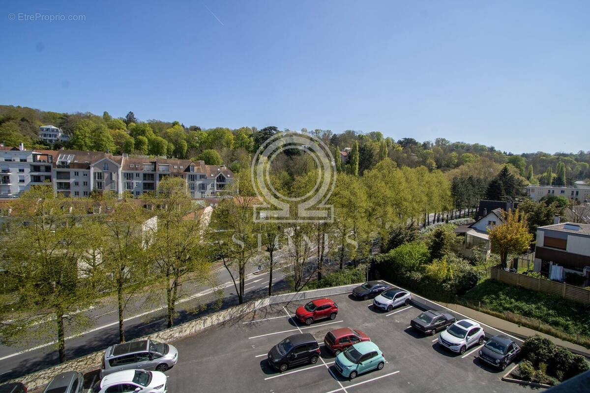 Appartement à BOUGIVAL