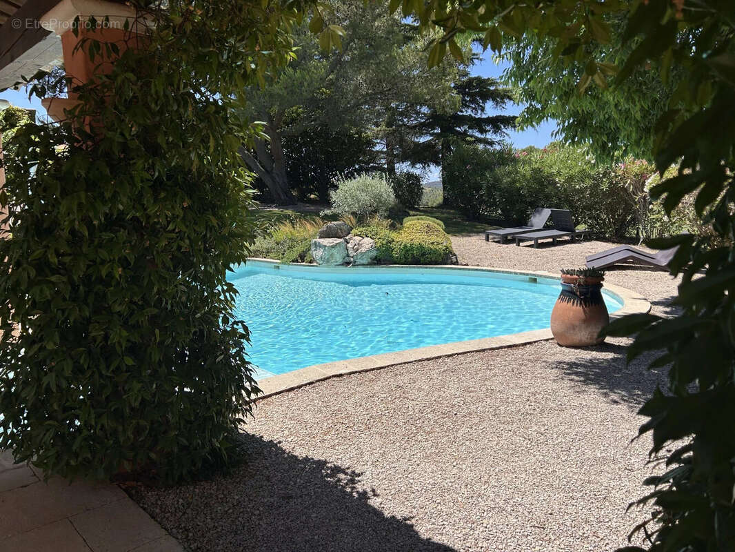 Maison à MALLEMORT