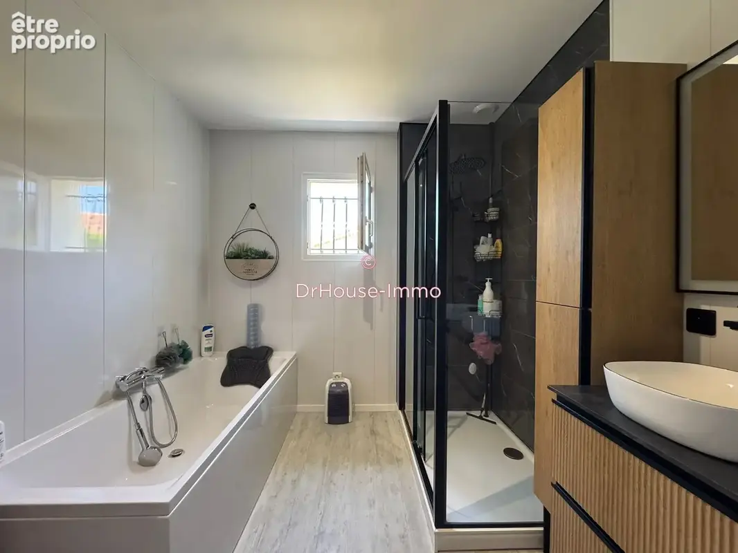Maison 6 pièces 160 m² à vendre à Saint-Benoit (86280) - photo 47