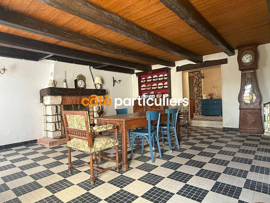 Maison à SAINT-MICHEL-EN-L'HERM