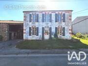 Photo 1 - Maison à SAINT-JUIRE-CHAMPGILLON