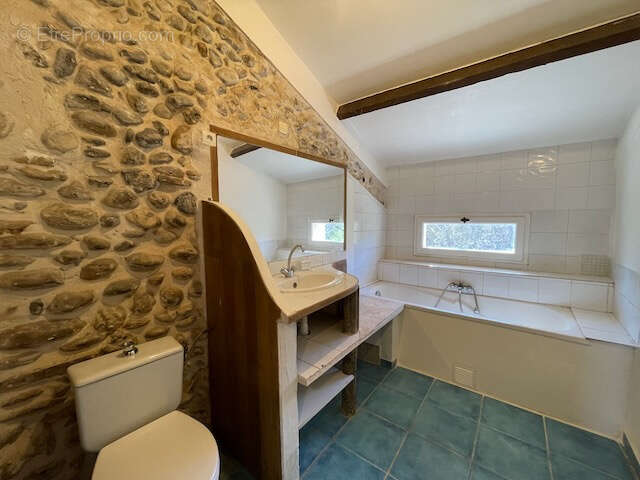 Maison à LES MEES