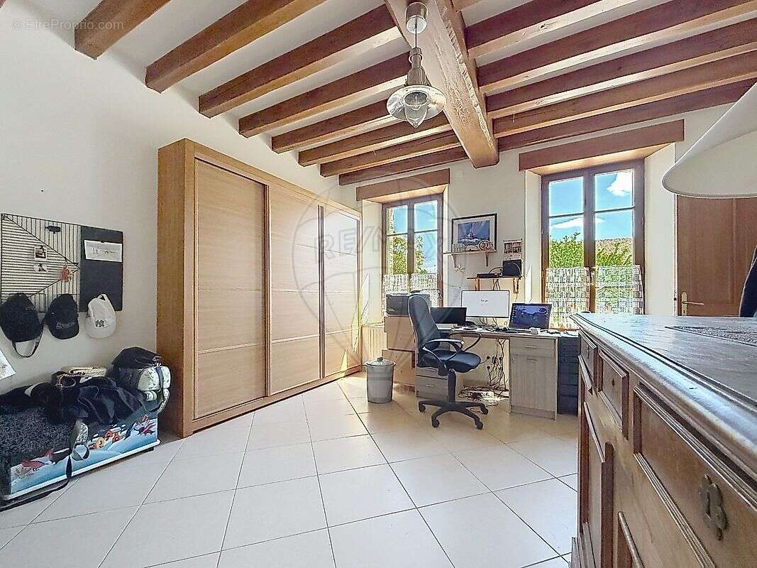 Maison à VILLEBOUGIS