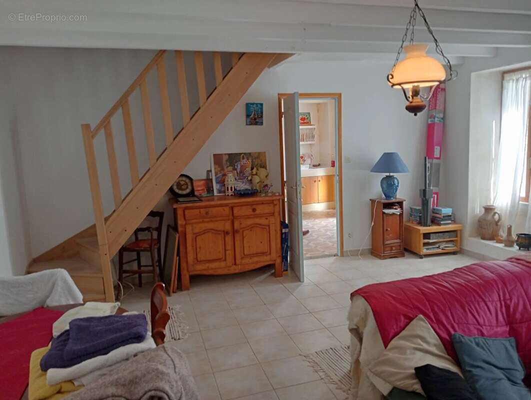 Maison indépendante avec un potentiel énorme - photo 4