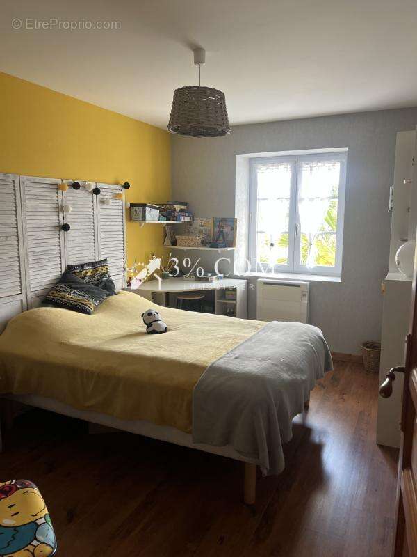 Maison à BONNES