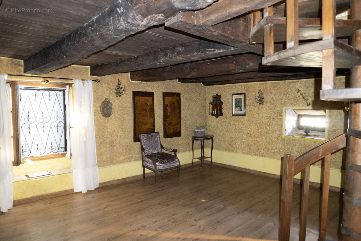 Maison à BRASSAC
