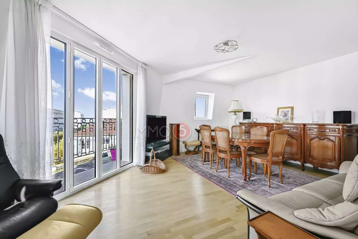 Appartement à LE RAINCY