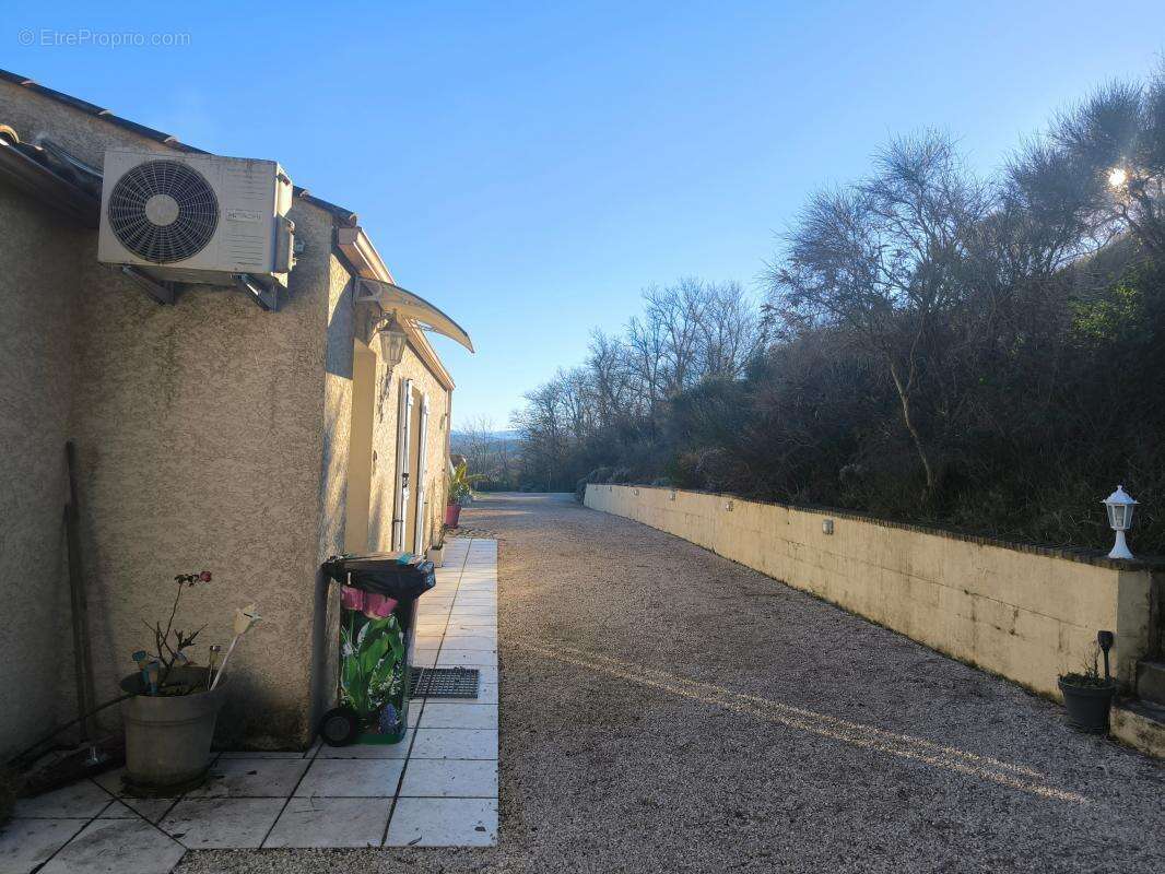 Villa plain pied de 130 m2 entourée de nature sur terrain de 4539 m2 avec  PISCINE - photo 19