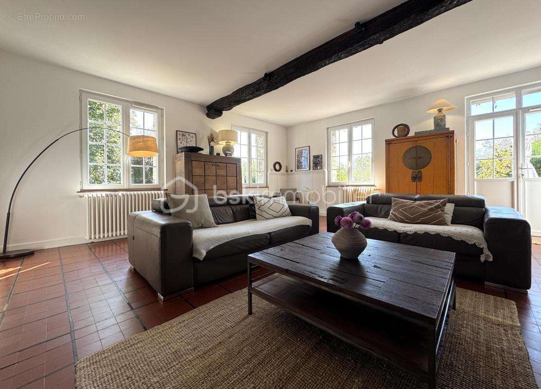 Maison à ARMENTIERES-EN-BRIE
