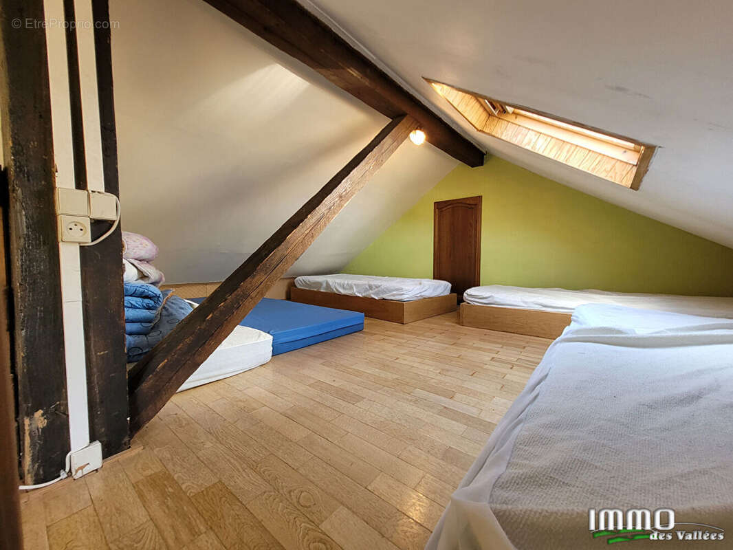 Appartement à FRESSE-SUR-MOSELLE