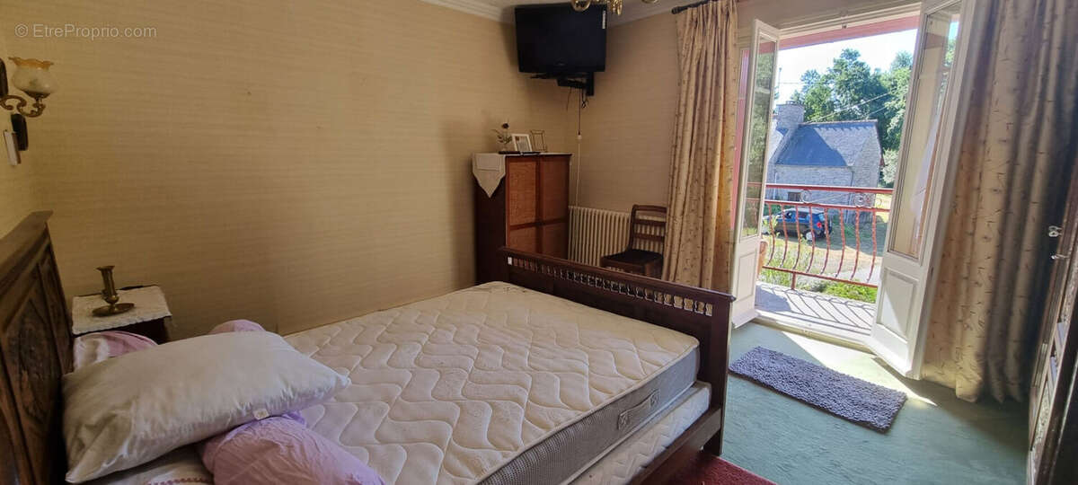 PHEHEDEL, 10 km de PAIMPOL, maison de caractère à vendre avec potentiel locatif - photo 10