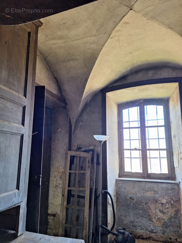 Maison à SUGERES