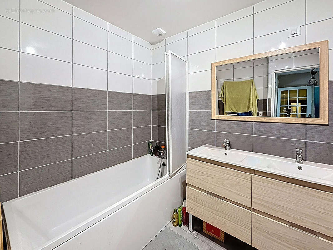 Maison à CARBON-BLANC