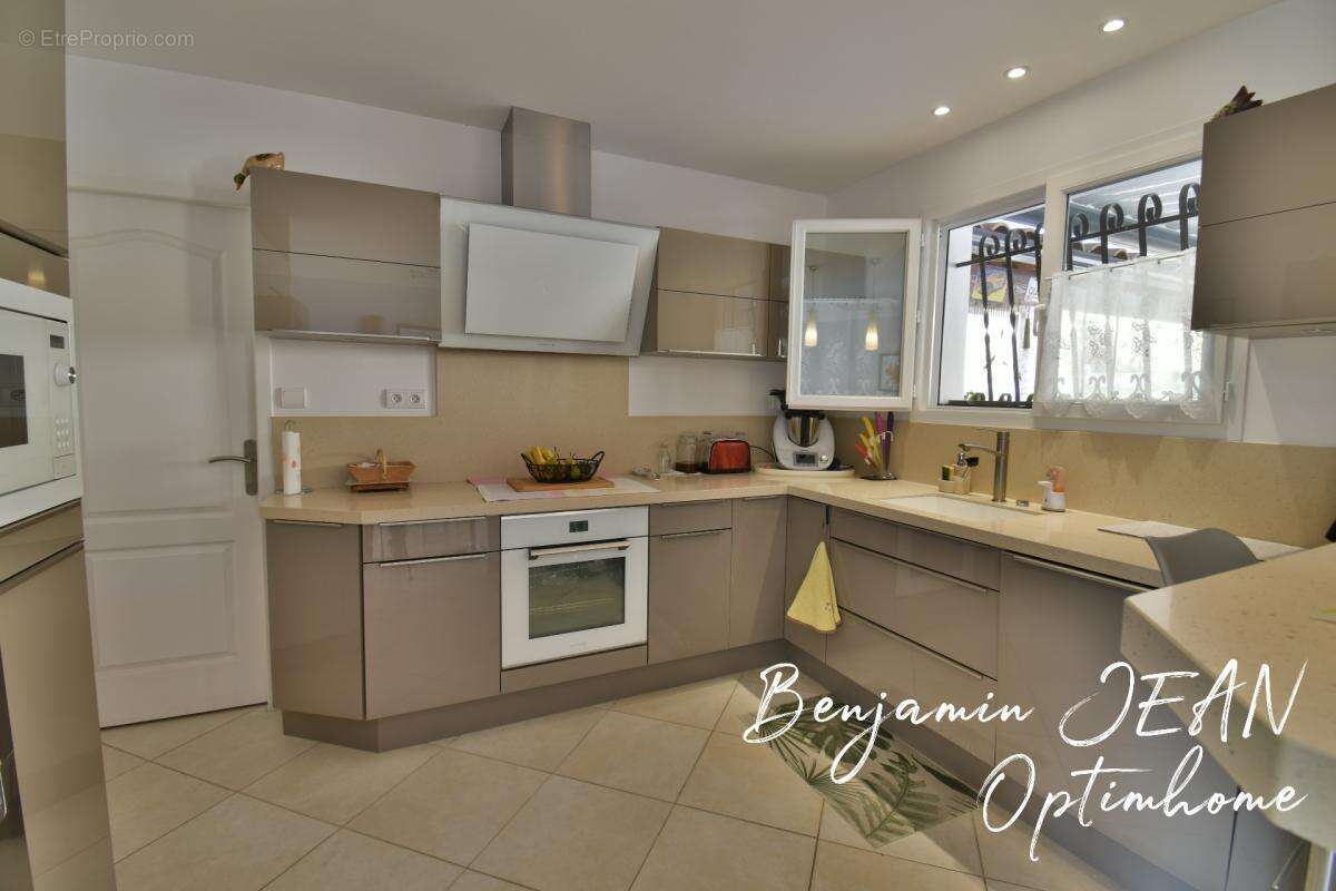 À vendre – Maison de plain-pied 115 m² à Nissan-lez-Enserune - photo 14