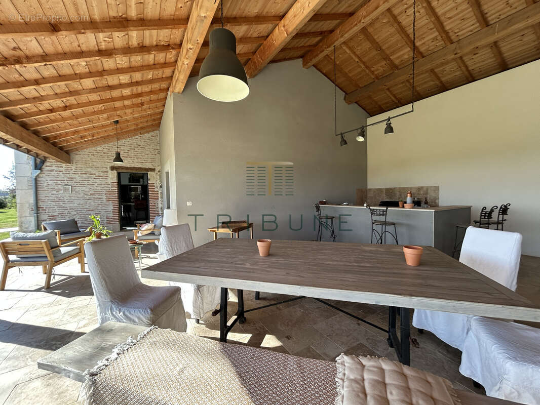 Maison à CAUDECOSTE