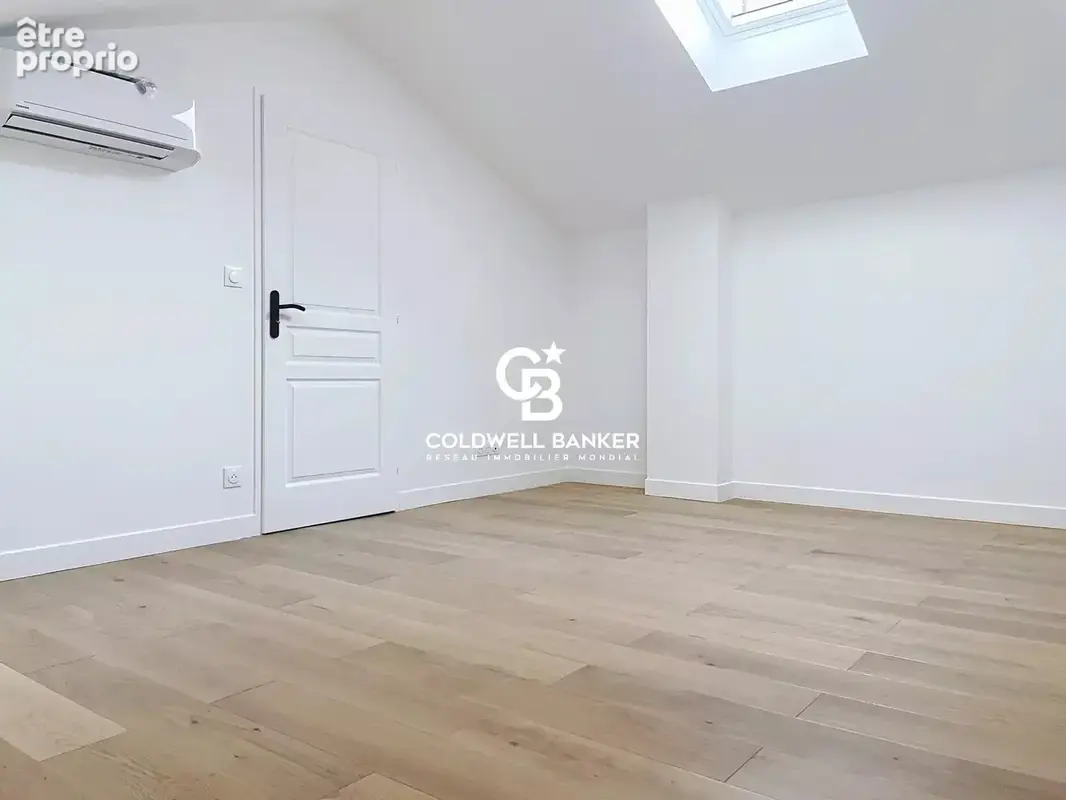 Fétilly – Maison entièrement rénovée & climatisée, le confort moderne à deux pas du centre - photo 10