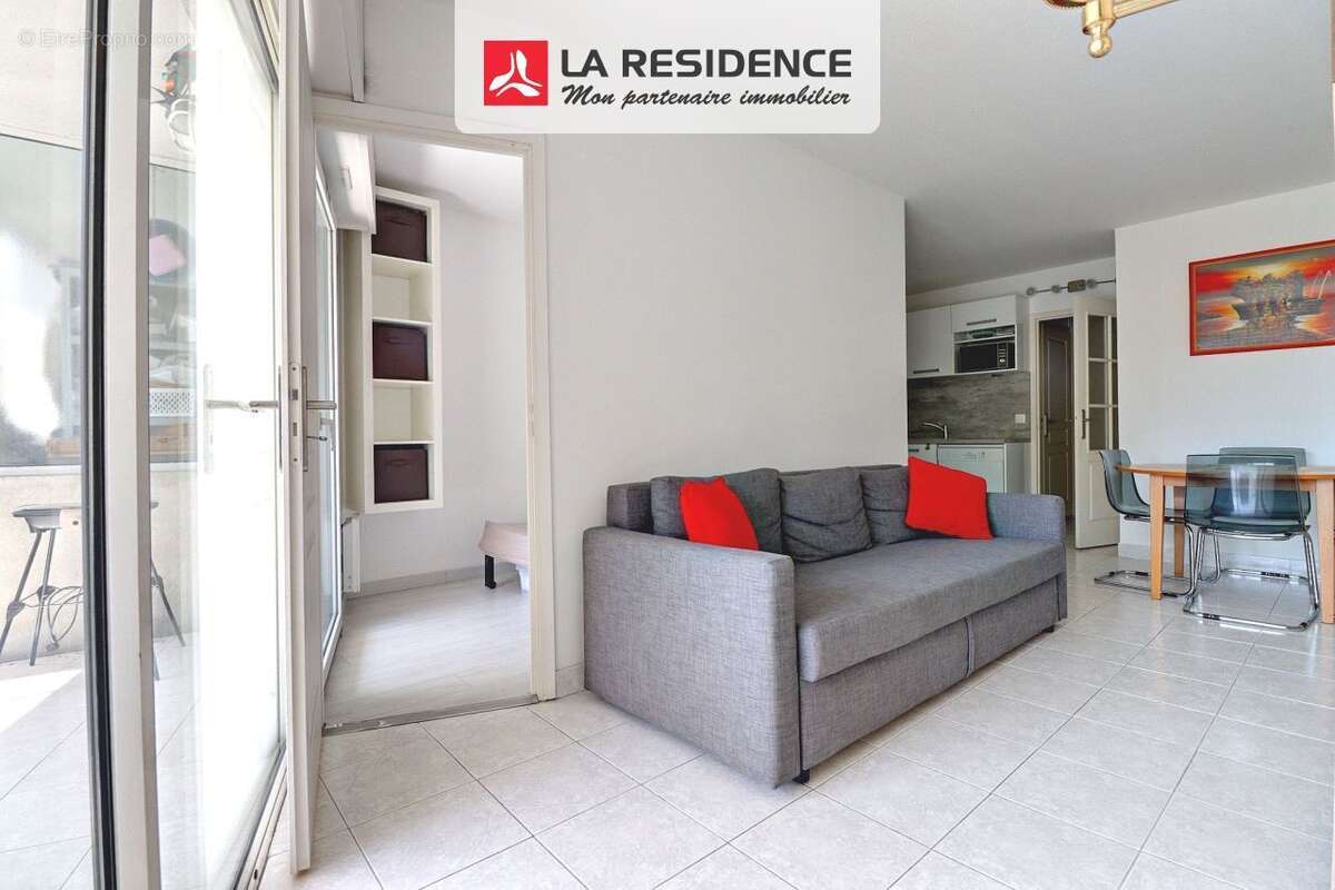 Appartement 35 m² à Saint-Raphael  - photo 8