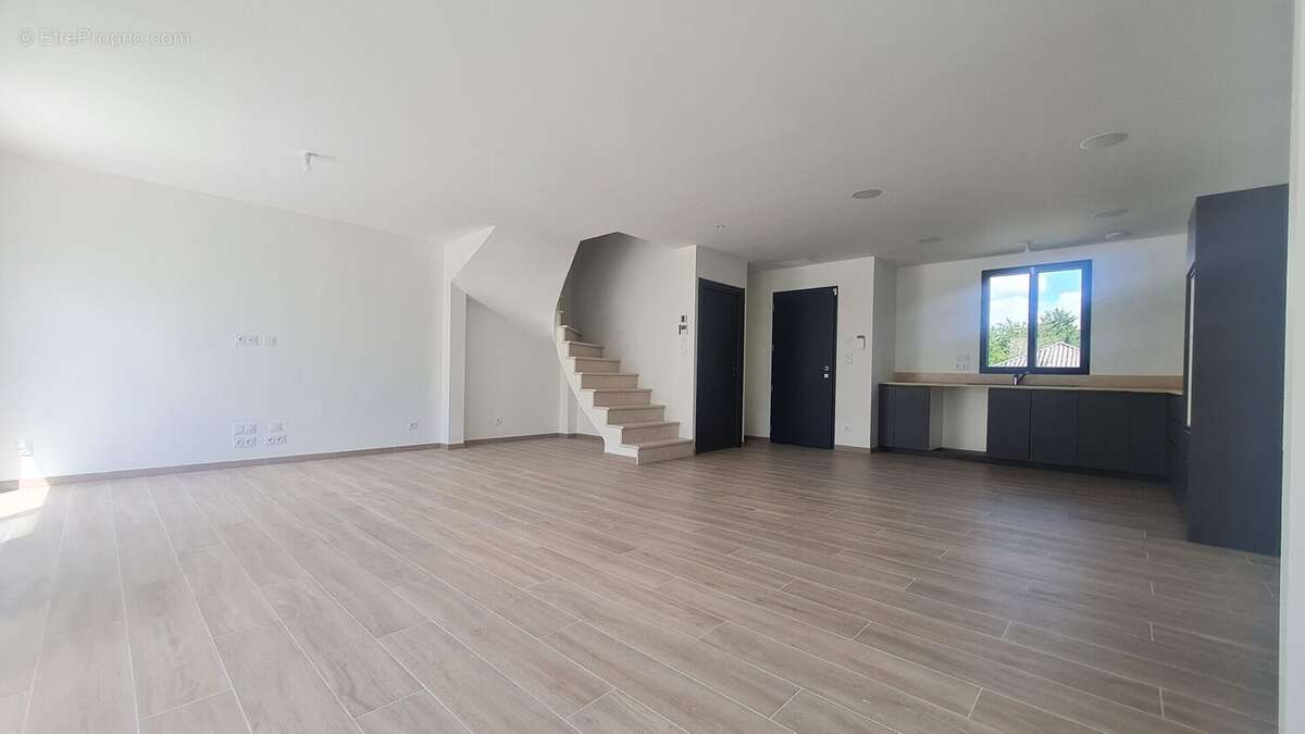 Maison à SAINT-GERMAIN-DU-PUCH