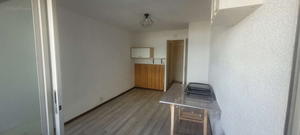 A vendre : studio 16.5 m2 + 2.75 m2 hopitaux facultes - photo 4