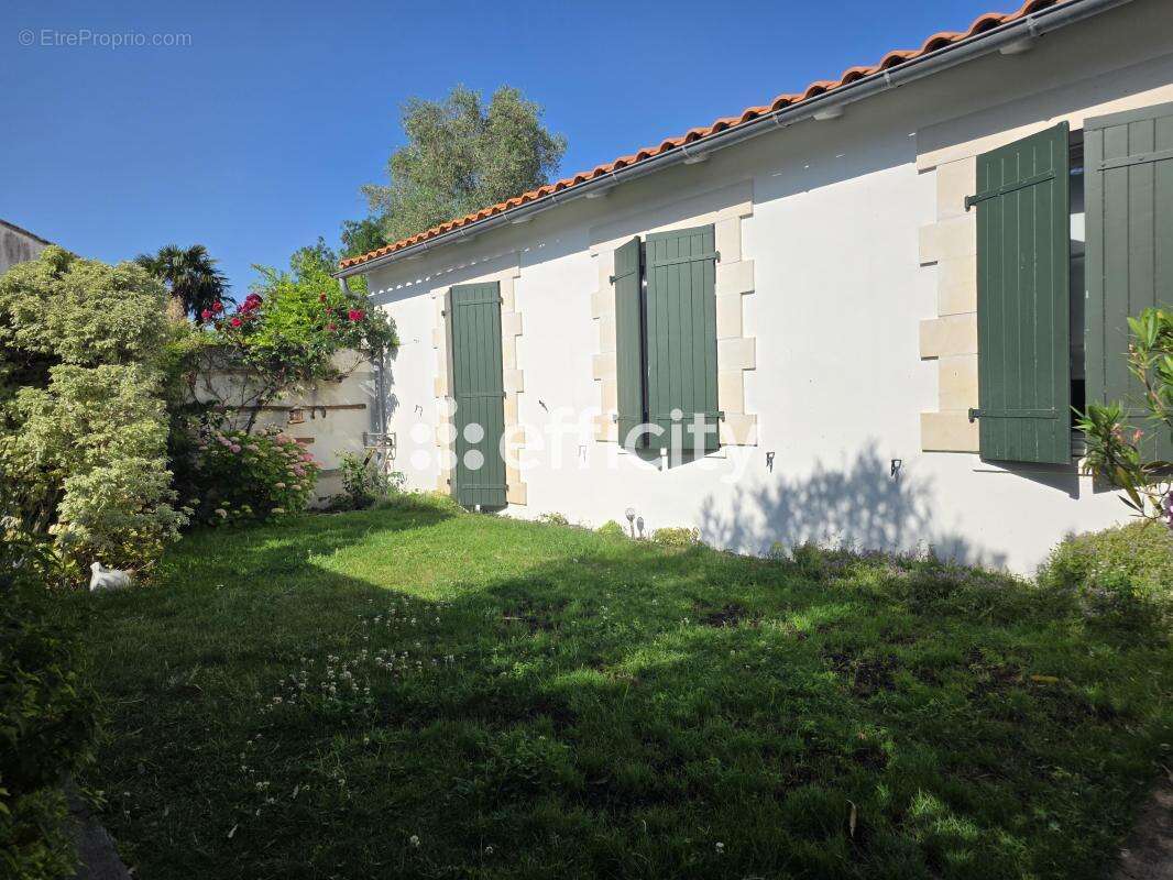 Maison à AYTRE