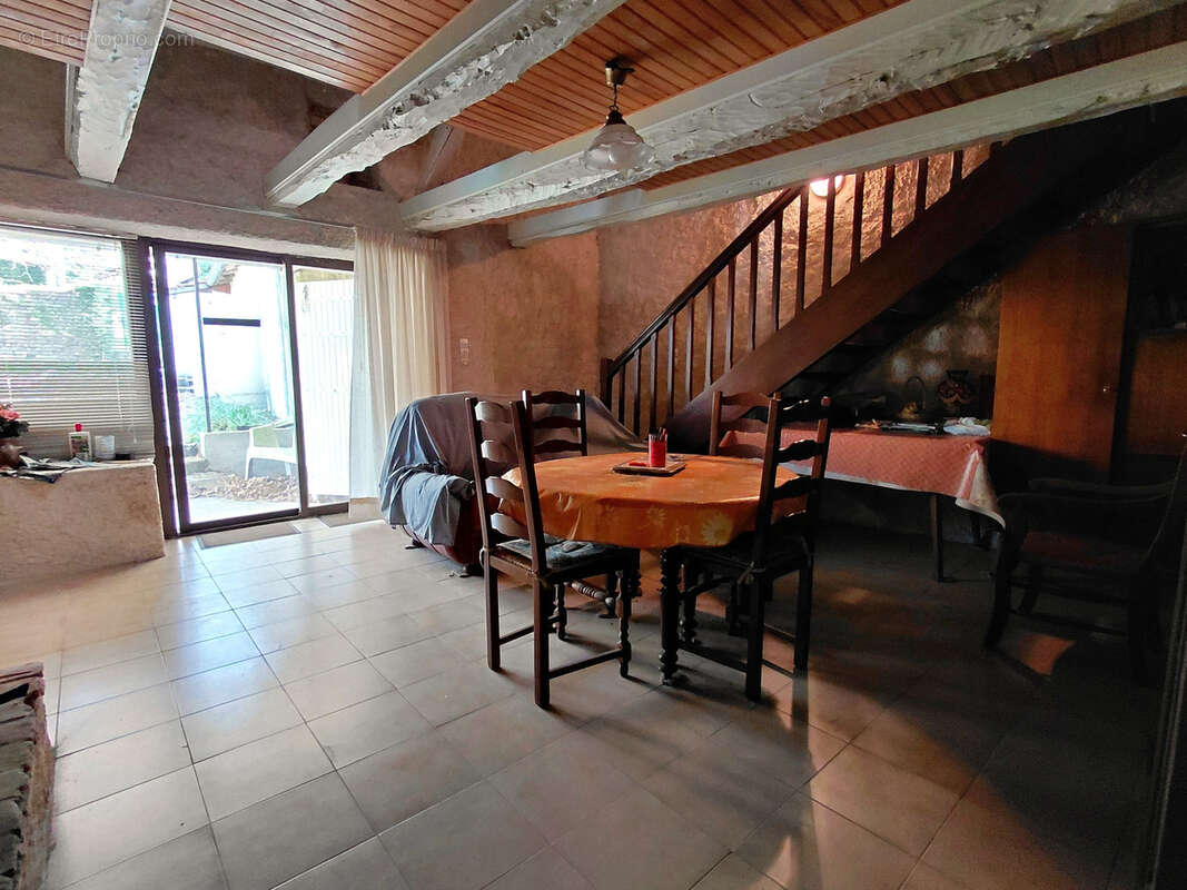 Maison à RAZAC-SUR-L'ISLE