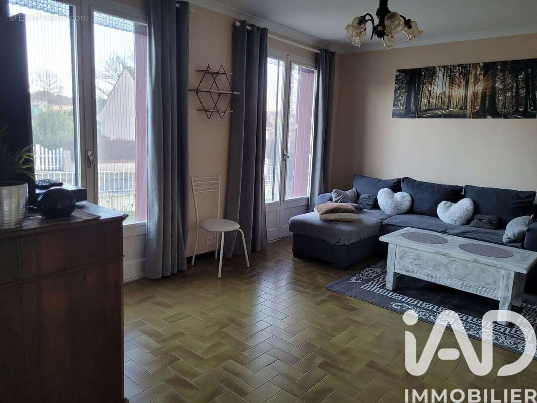 Photo 8 - Maison à TOULON-SUR-ARROUX