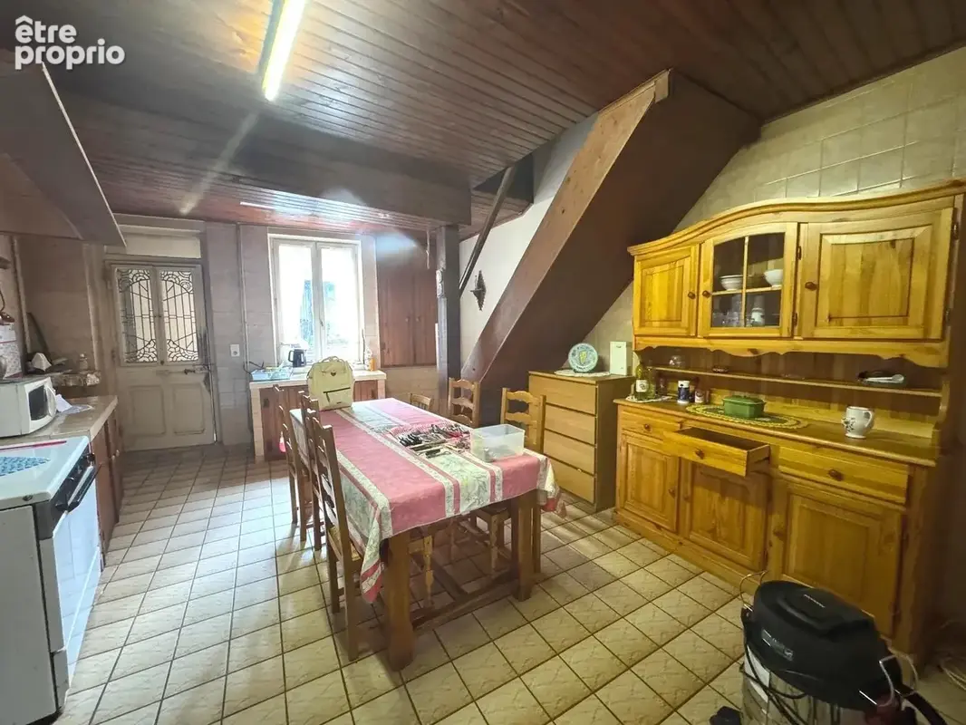 Maison 6 pièces 160 m² à vendre à Charlieu (42190) - photo 5