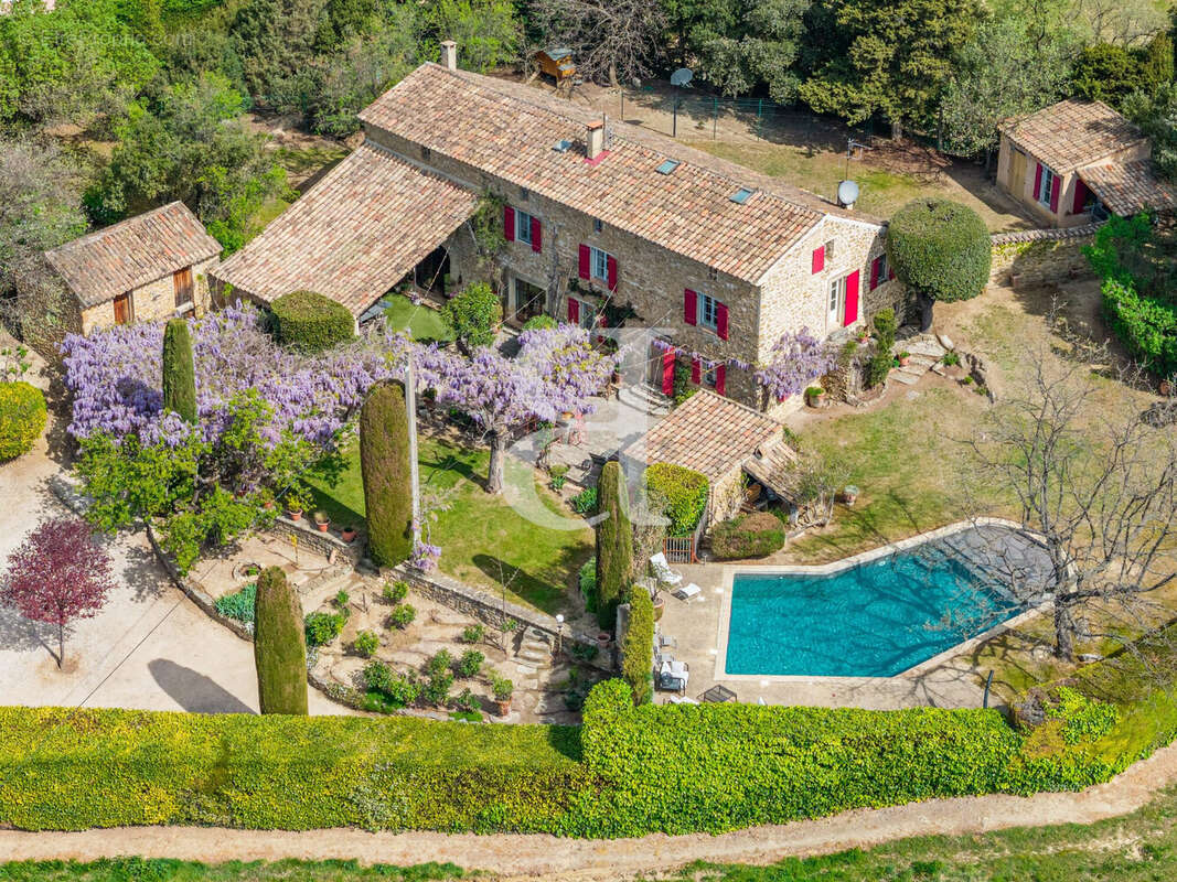 Maison à VAISON-LA-ROMAINE
