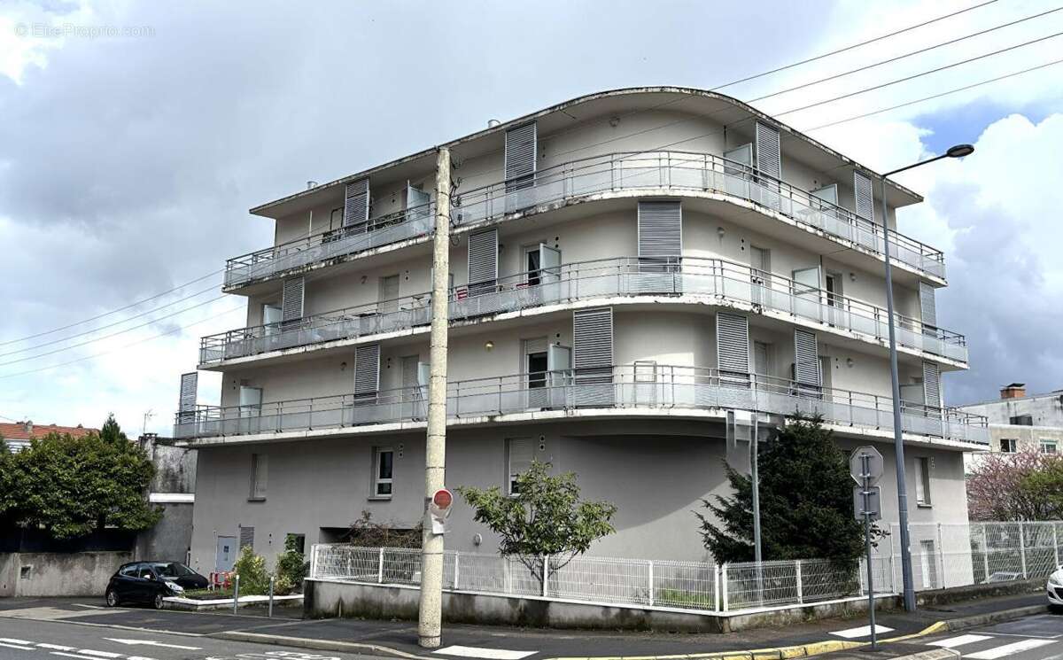 Appartement à SAINT-ETIENNE