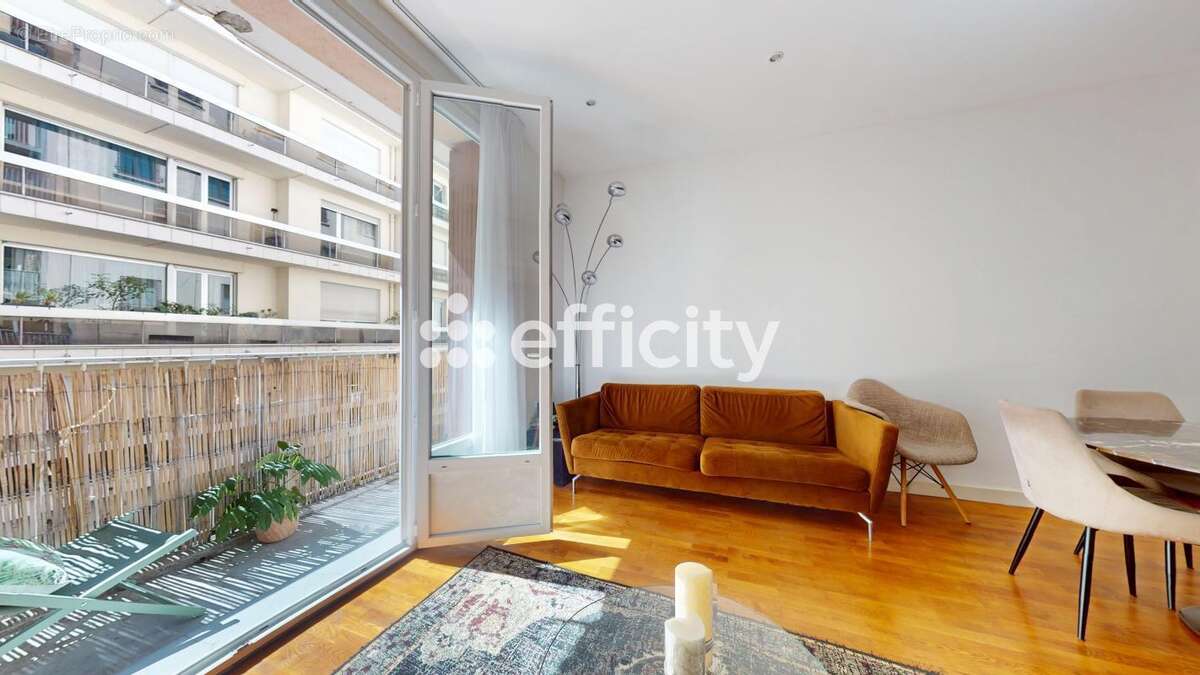 Appartement à LYON-6E