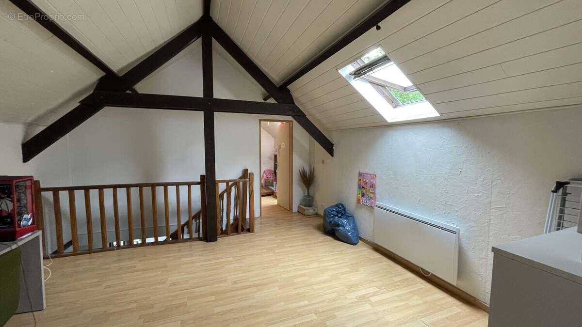 Maison 122 m² à Cambronne-Les-Clermont  - photo 6
