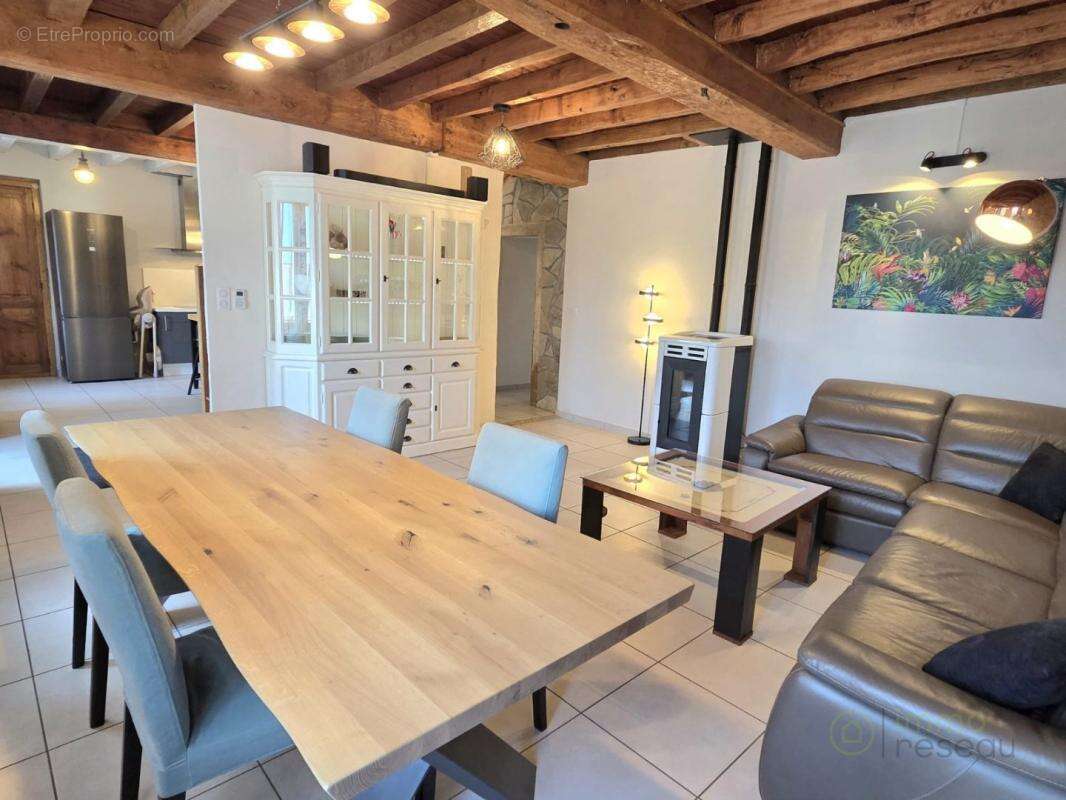 Maison à VILLEFONTAINE