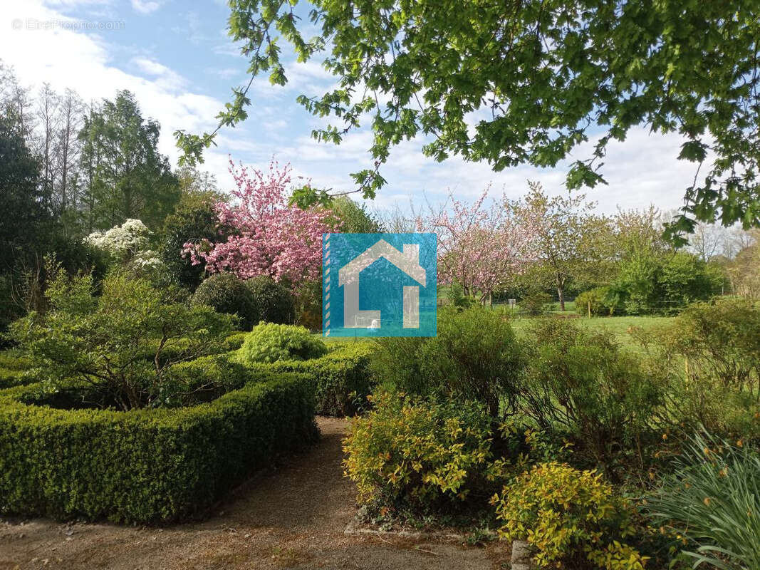 Maison à SAINT-AUBIN-DES-PREAUX