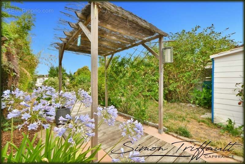 Maison à CERANS-FOULLETOURTE