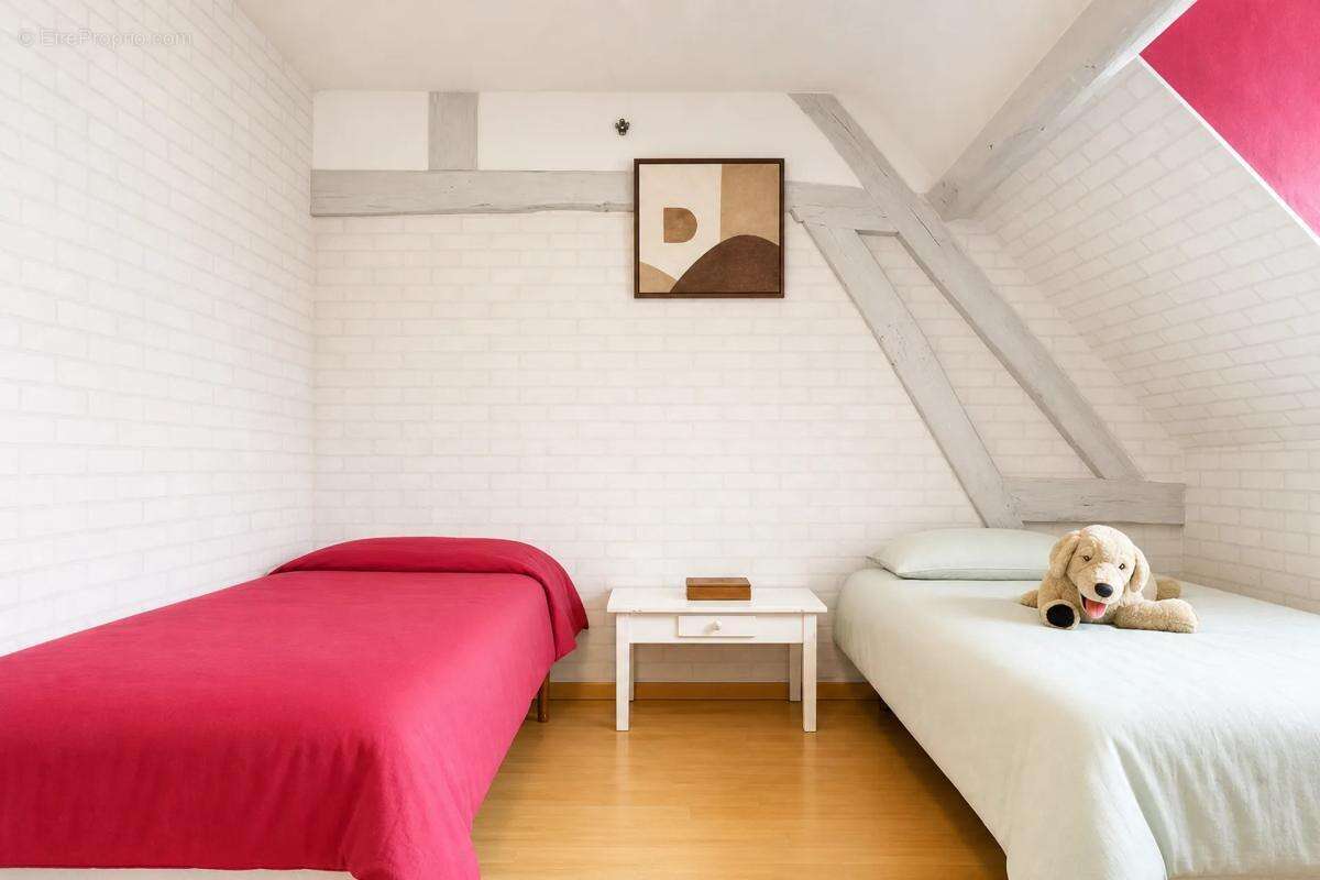 Maison rénovée 230 m² à Fyé - photo 27