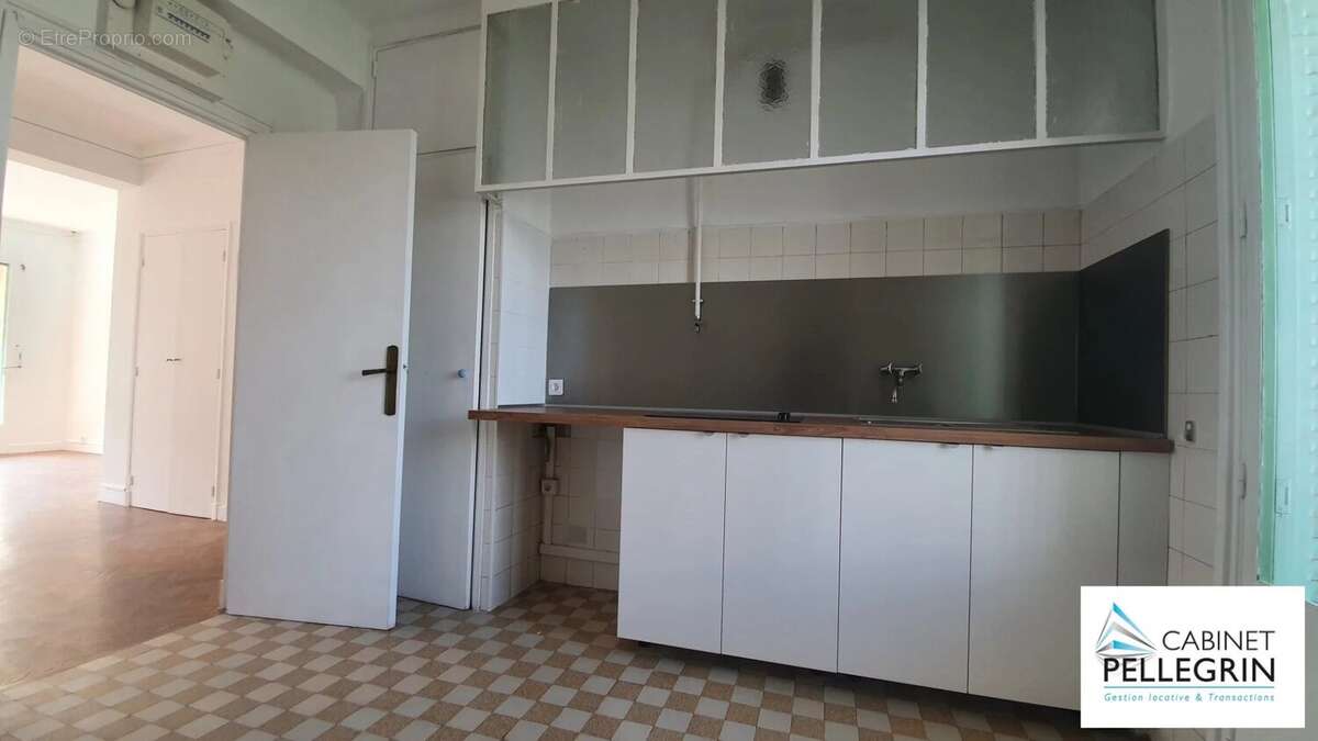 Appartement à MARSEILLE-8E