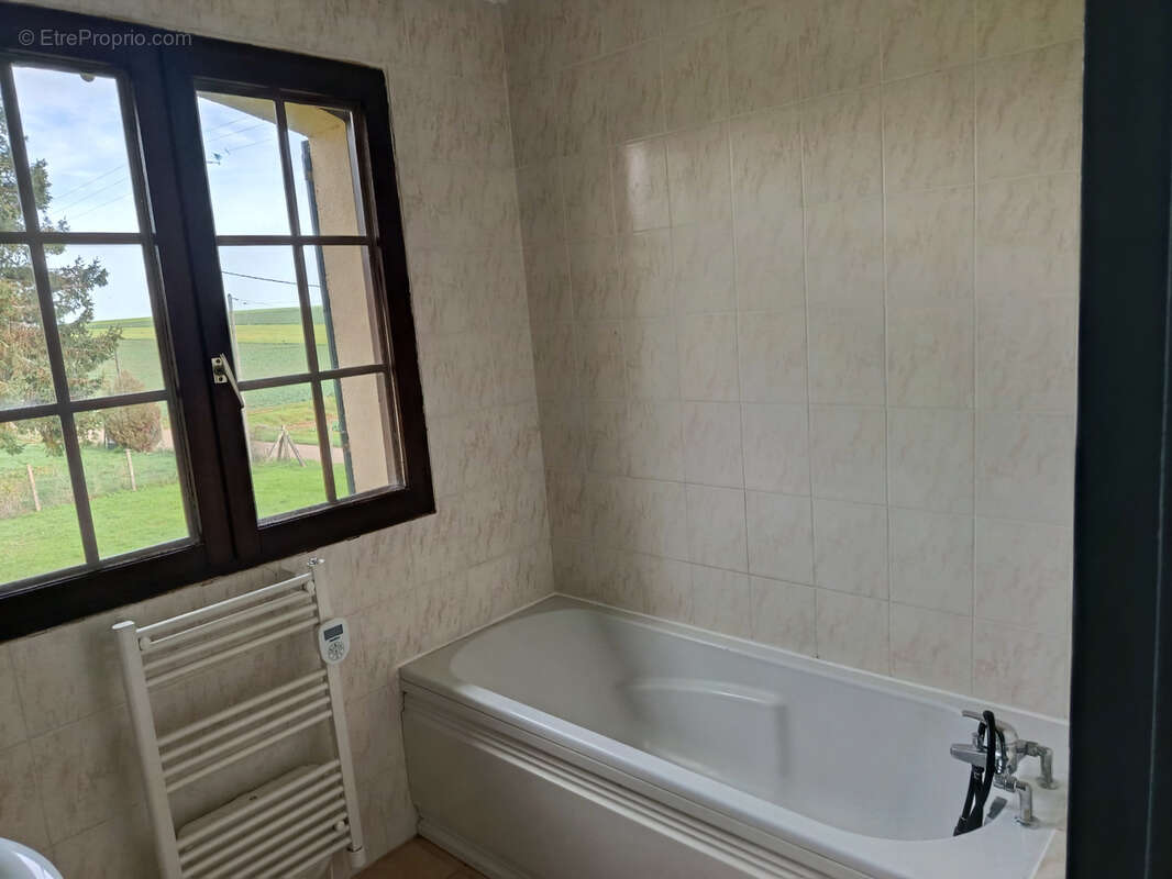 Maison à CHAMBEUGLE