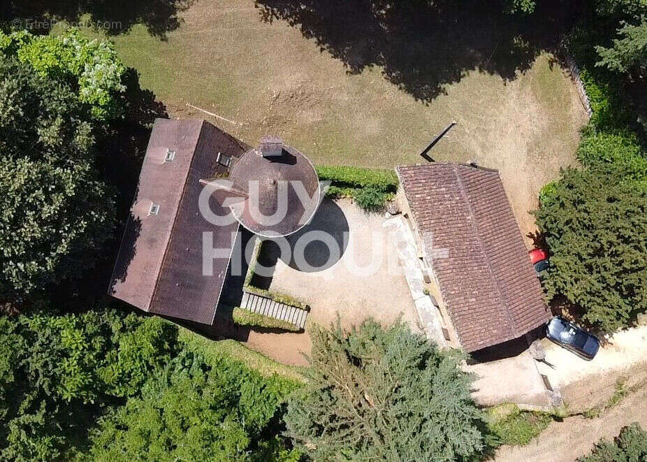 Maison à FRAYSSINET-LE-GELAT