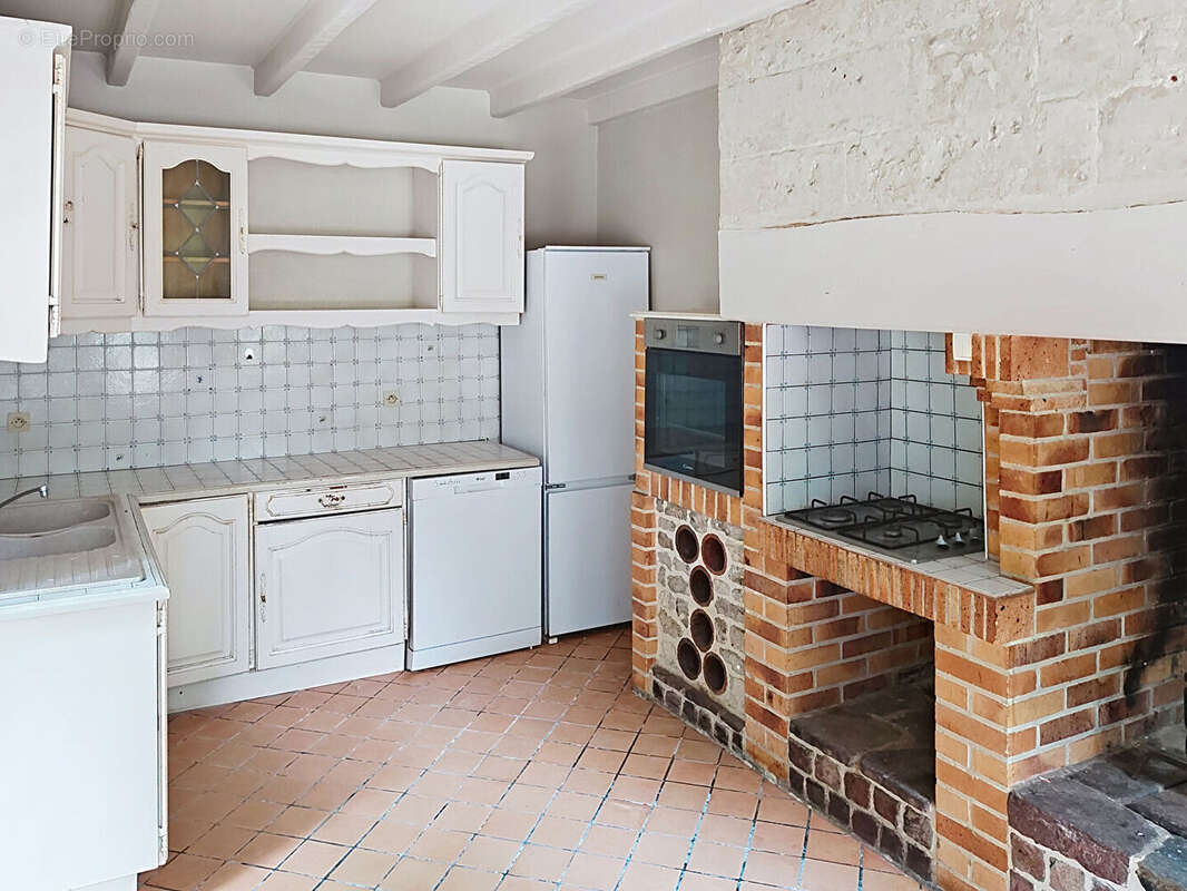 Maison à CRESSEVEUILLE