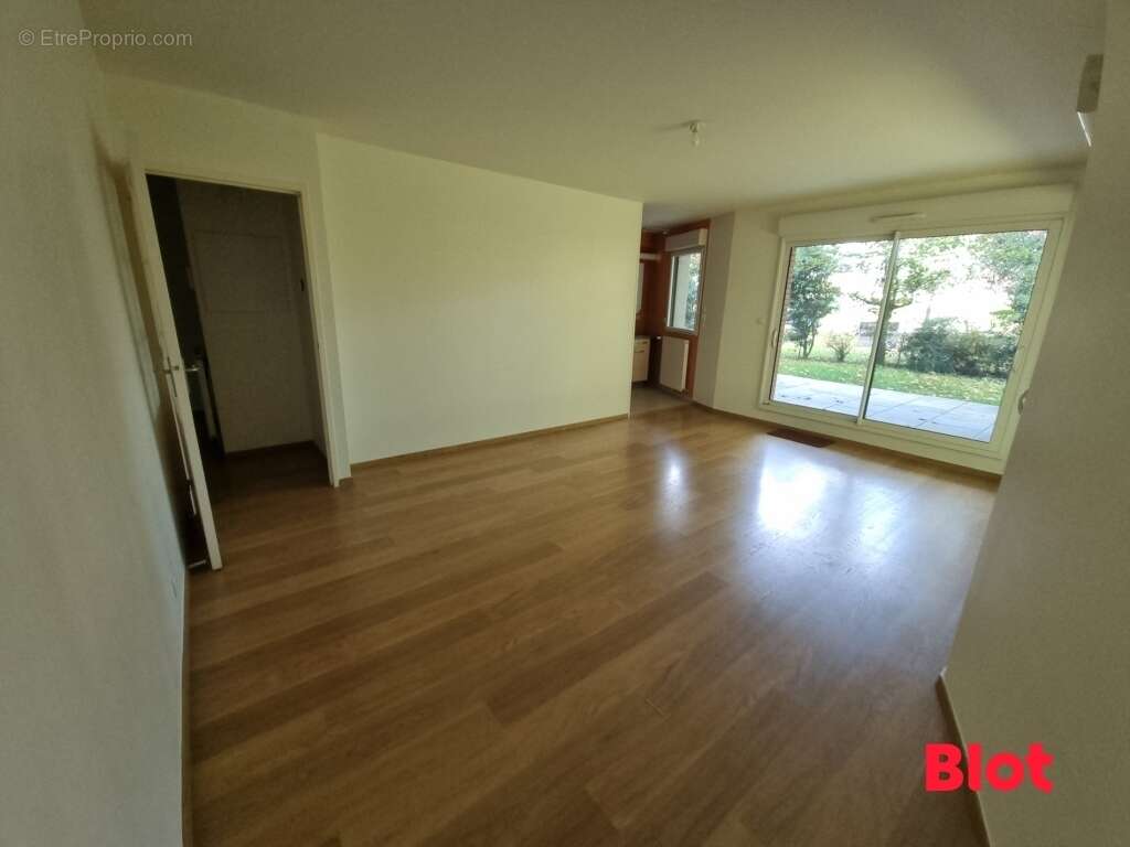 Appartement à THORIGNE-FOUILLARD